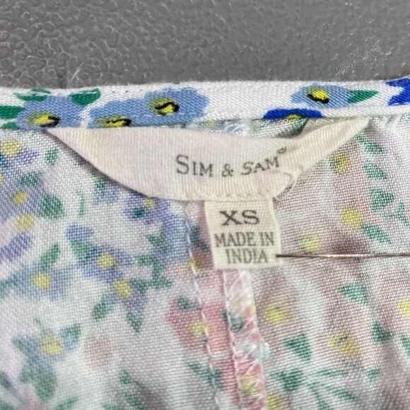 Sim & Sam Blouse Cropped Tie Front V Neck Batwing Sleeves Womens Sz XS Floral - Picture 4 of 9